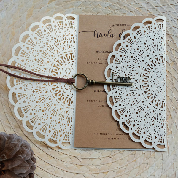 Partecipazione lasercut shabby kraft