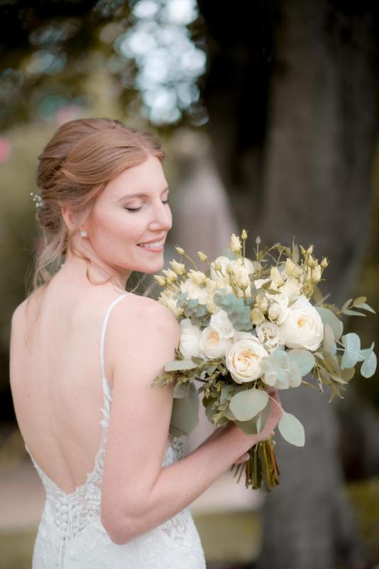 Vintage travel themed wedding